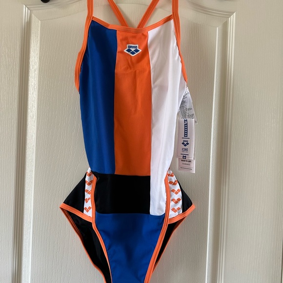 ARENA Performance Icons Panel Women's Swimsuit Super FlT Back 38 NWT - Picture 6 of 7